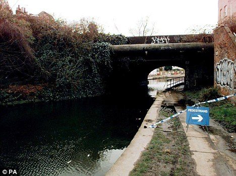 Regent’s Canal where body parts were found